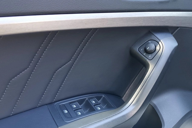 Seat Ateca cena 94900 przebieg: 136653, rok produkcji 2020 z Piława Górna małe 667